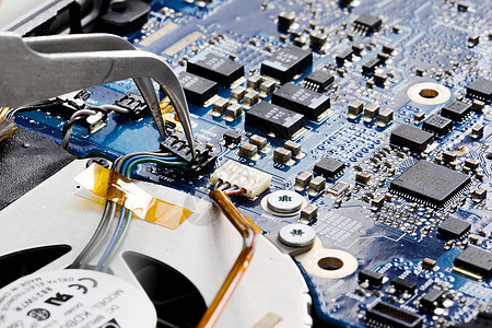 科技守护者 计算机维修与维护服务的全方位指南